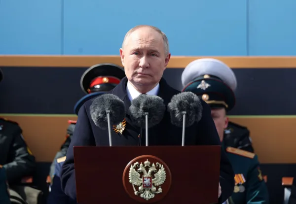 Putin alerta sobre confronto global ao celebrar vitória na Segunda Guerra Mundial