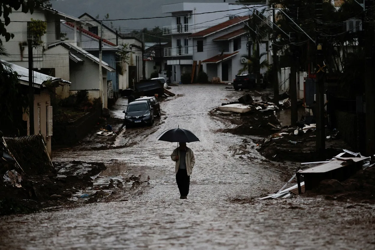 Chuva, vento e granizo: Inmet divulga novo alerta de perigo para RS e Santa Catarina