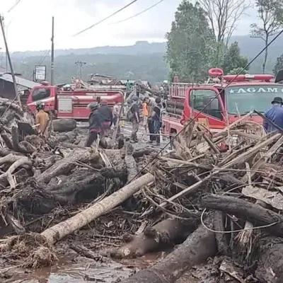 Inundações na Indonésia deixam 52 mortos e forçam retirada de moradores