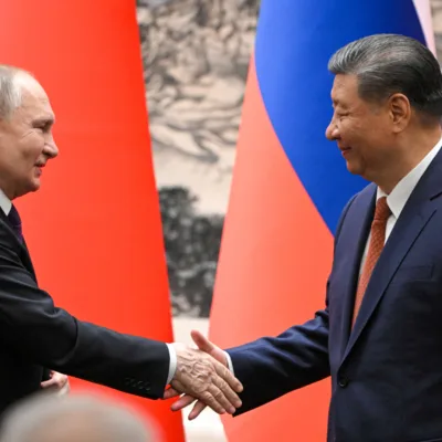 Relação entre Rússia e China é fator de estabilização global, diz Putin