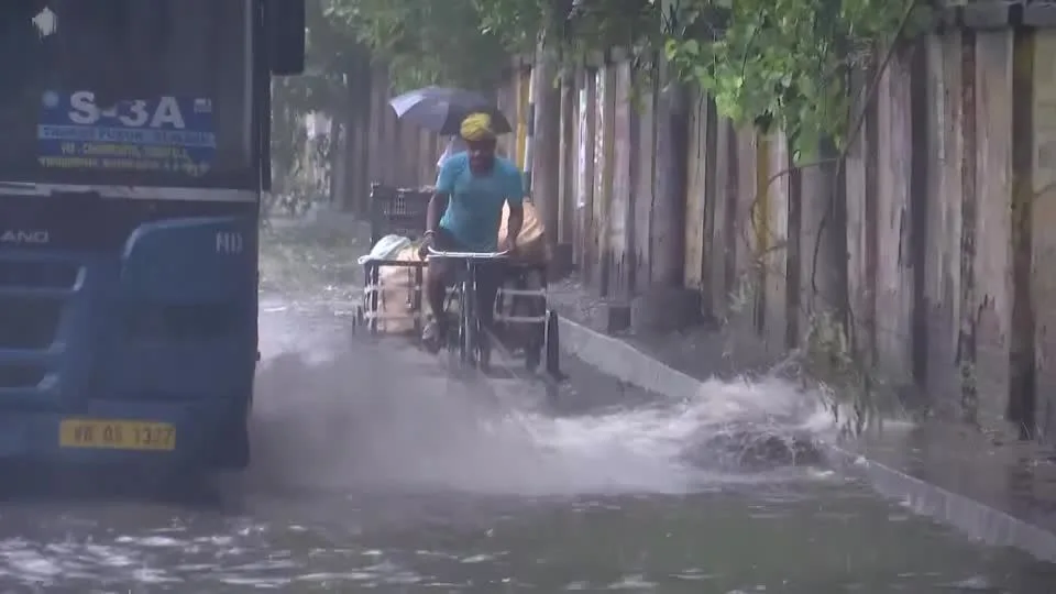 Sete pessoas morrem após ciclone Remal atingir a Índia