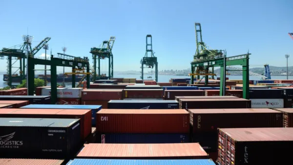 Governo federal planeja leiloar mais seis terminais portuários no dia 23 de maio