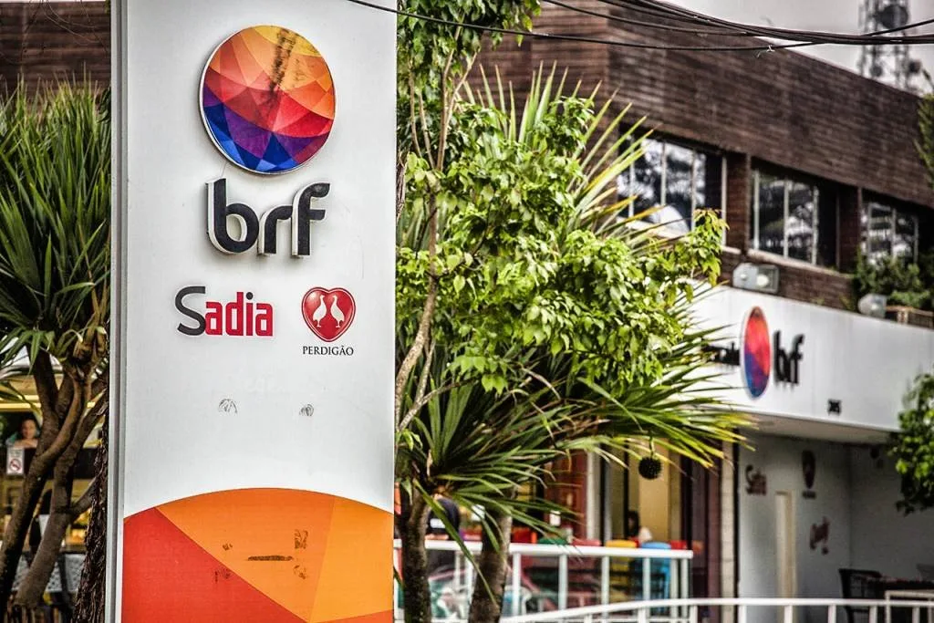 BRF abre mais de 2 mil vagas de emprego em 14 estados do Brasil, veja os requisitos