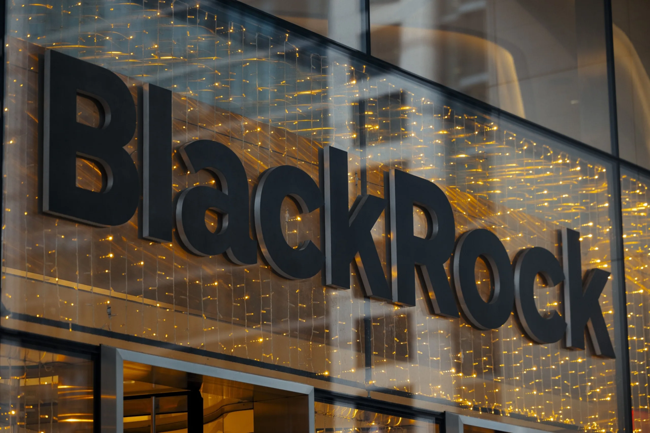 BlackRock está perto de se tornar “rainha do Bitcoin” quatro meses após lançar ETF
