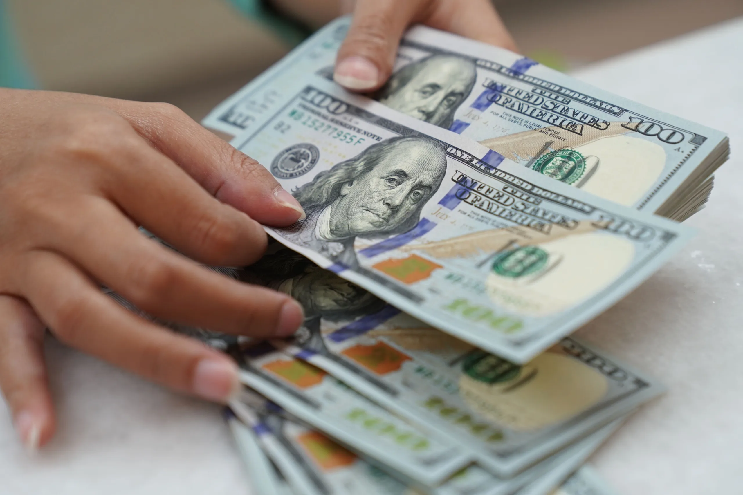 Dólar segue exterior fecha praticamente estável, a R$ 5,171