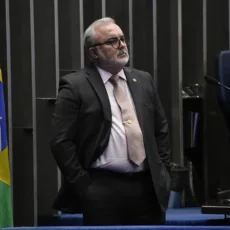 Lula demite presidente da Petrobras, dizem jornais; ex-ANP vai assumir