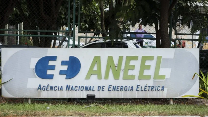 Aneel permite acumulação de cargos de liderança na CCEE por 6 meses