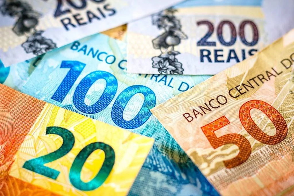 Quanto rende R$ 100 mil a 100% do CDI?