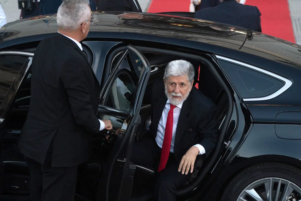 Embaixador do Brasil em Israel não deve voltar ao posto, diz Celso Amorim