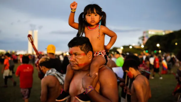 69% dos residentes em terras indígenas tem menos de 30 anos, diz IBGE