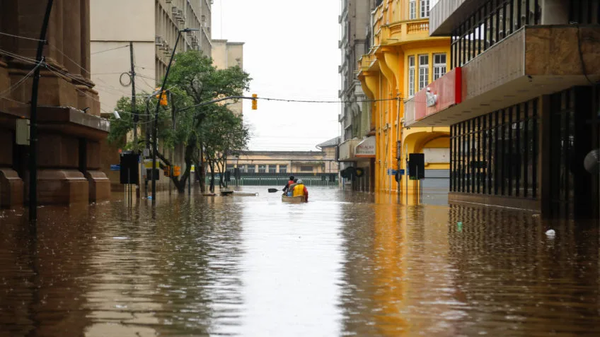 Porto Alegre poderia ter evitado 90% da inundação, diz especialista