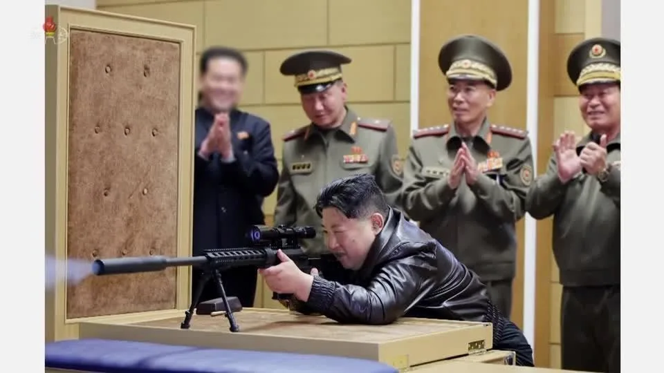 Kim Jong-Un faz vistoria em fábricas de armamento