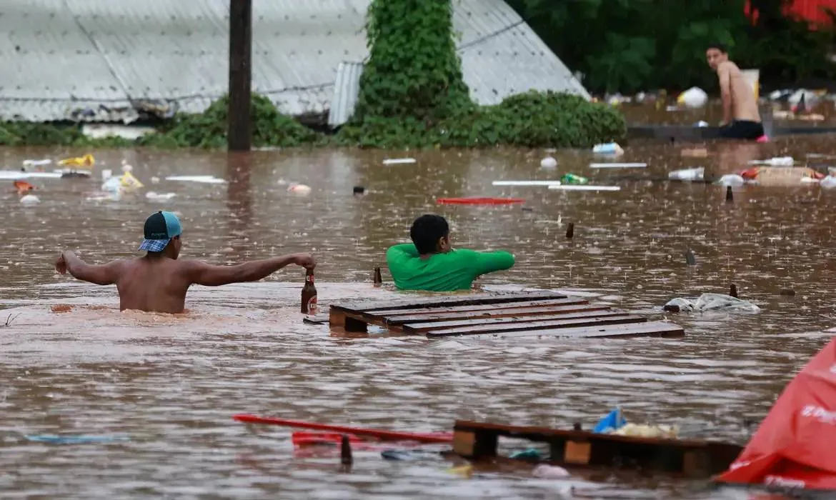 Entre secas e inundações, RS vive eventos extremos com sinais de mudanças climáticas