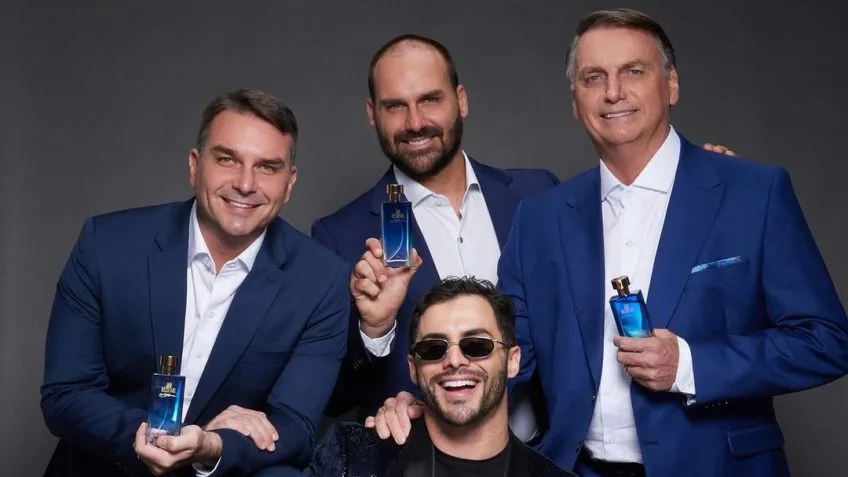 Flávio e Eduardo participam de campanha de novo perfume de Bolsonaro