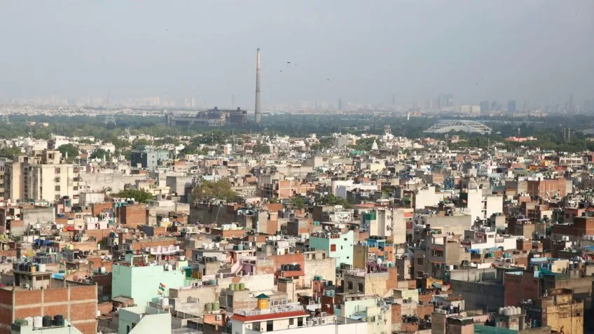 Nova Délhi, na Índia, atinge recorde de calor e marca 49,9 °C