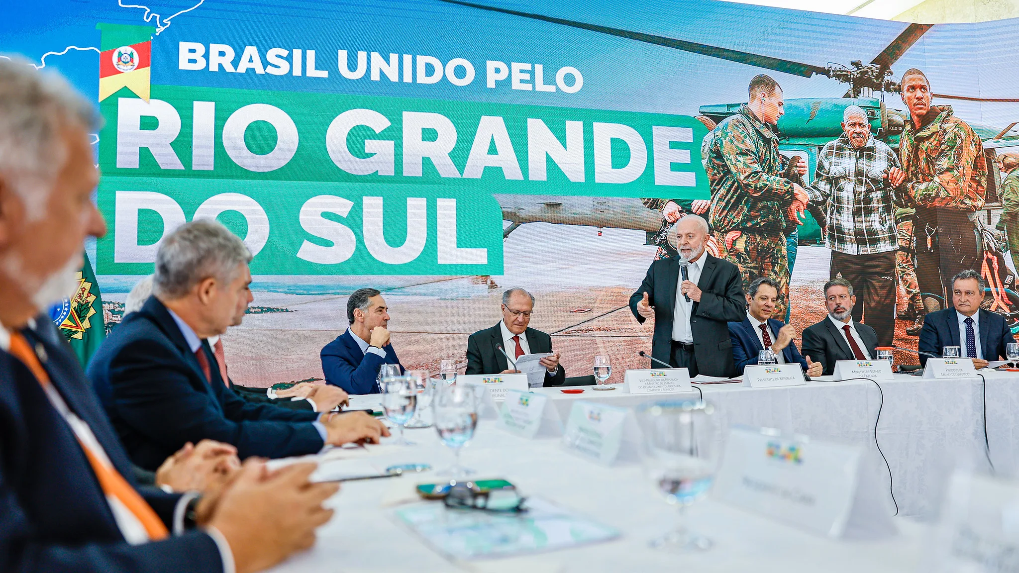 “Mudamos paradigma para tratar de problemas climáticos”, diz Lula sobre ajuda ao RS