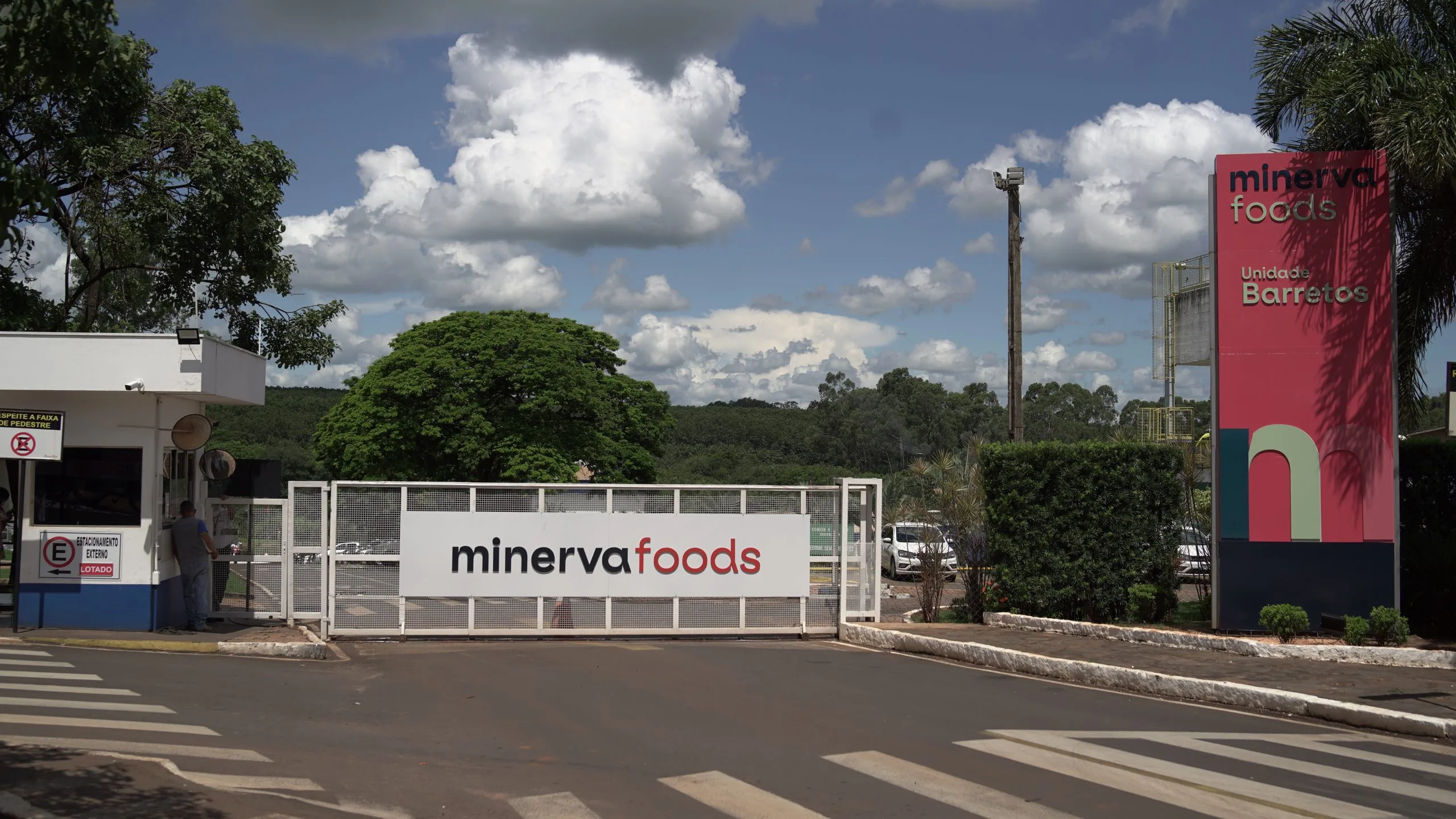 Ações em alta: Minerva salta quase 10% em bom dia para frigoríficos; CVC e Azul têm maiores perdas