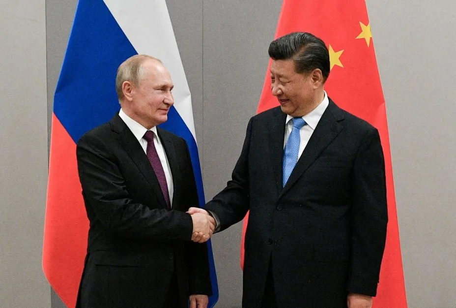 Putin vai discutir guerra na Ucrânia e energia em encontro com Xi Jinping na China