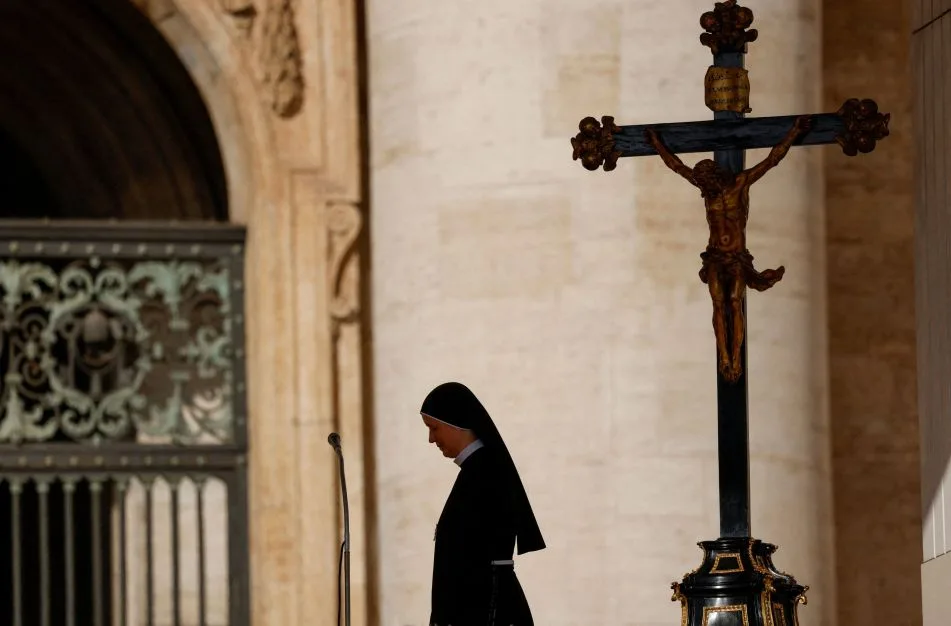 Vaticano pede que bispos denunciem casos de assédio sexual