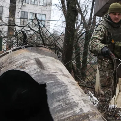 Forças russas avançam sobre cidade na região de Kharkiv