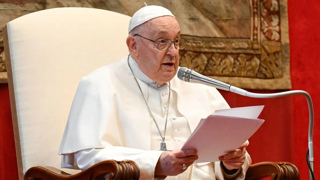 Papa Francisco envia condolências ao Irã após morte do presidente Ebrahim Raisi