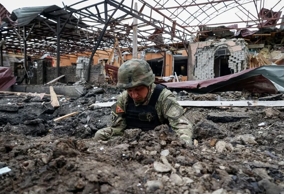 Rússia avança sobre Kharkiv e mata sete pessoas em novo ataque