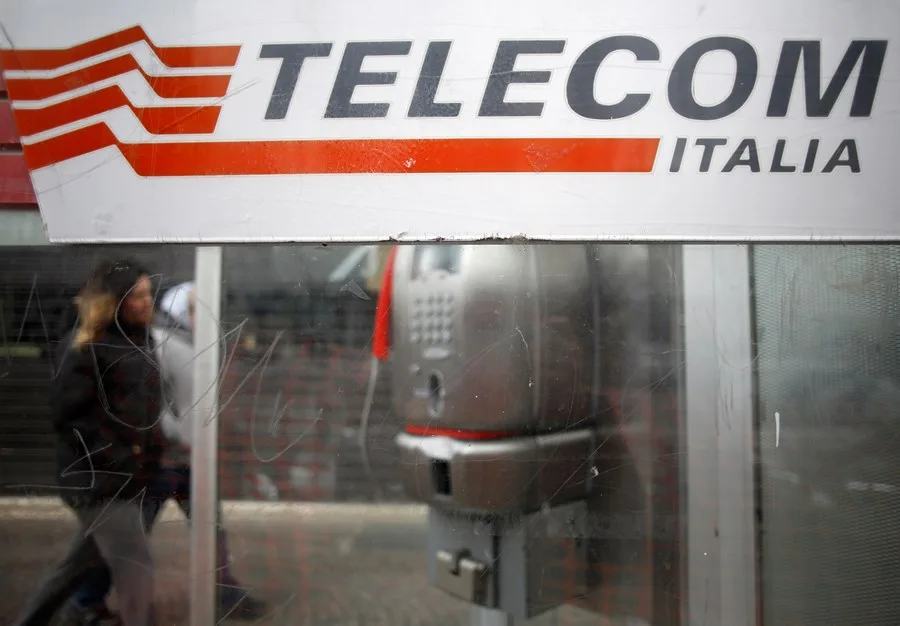 KKR obtém aprovação da UE para compra de rede fixa da Telecom Italia