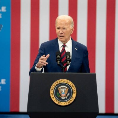 Biden concede perdão a militares dos EUA condenados por relações homossexuais