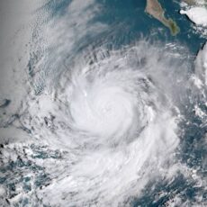 ‘Ventos mortais’: Caribe se prepara para o furacão Beryl ‘extremamente perigoso’