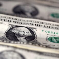 Dólar hoje opera em alta perante real com fiscal, Copom e exterior no radar
