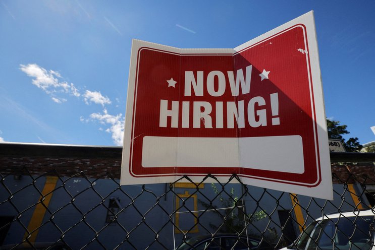 Pedidos de auxílio desemprego nos EUA caem para 238 mil semana, acima do esperado