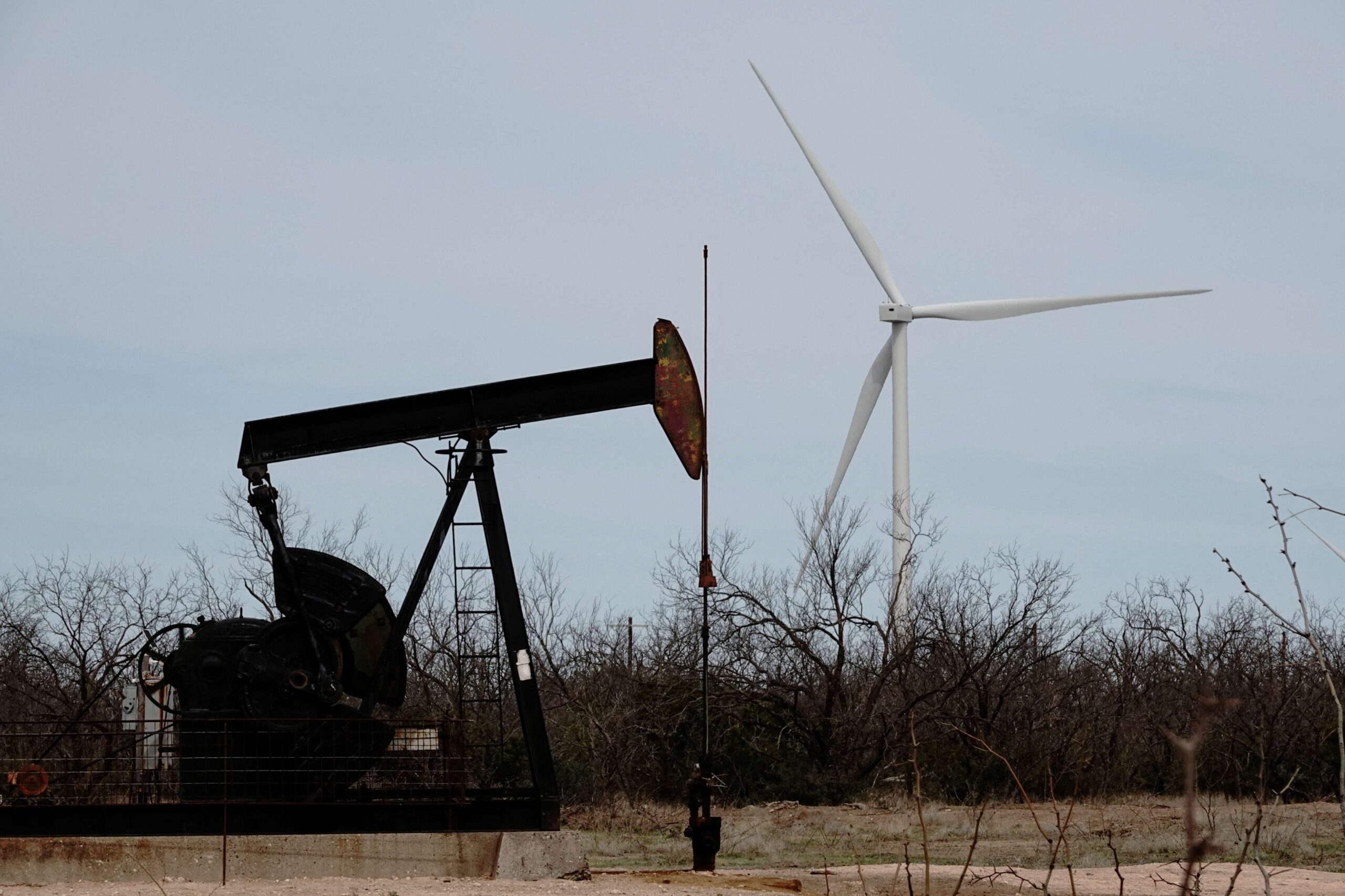 Estoques de petróleo nos EUA caem 2,5 milhões de barris na semana