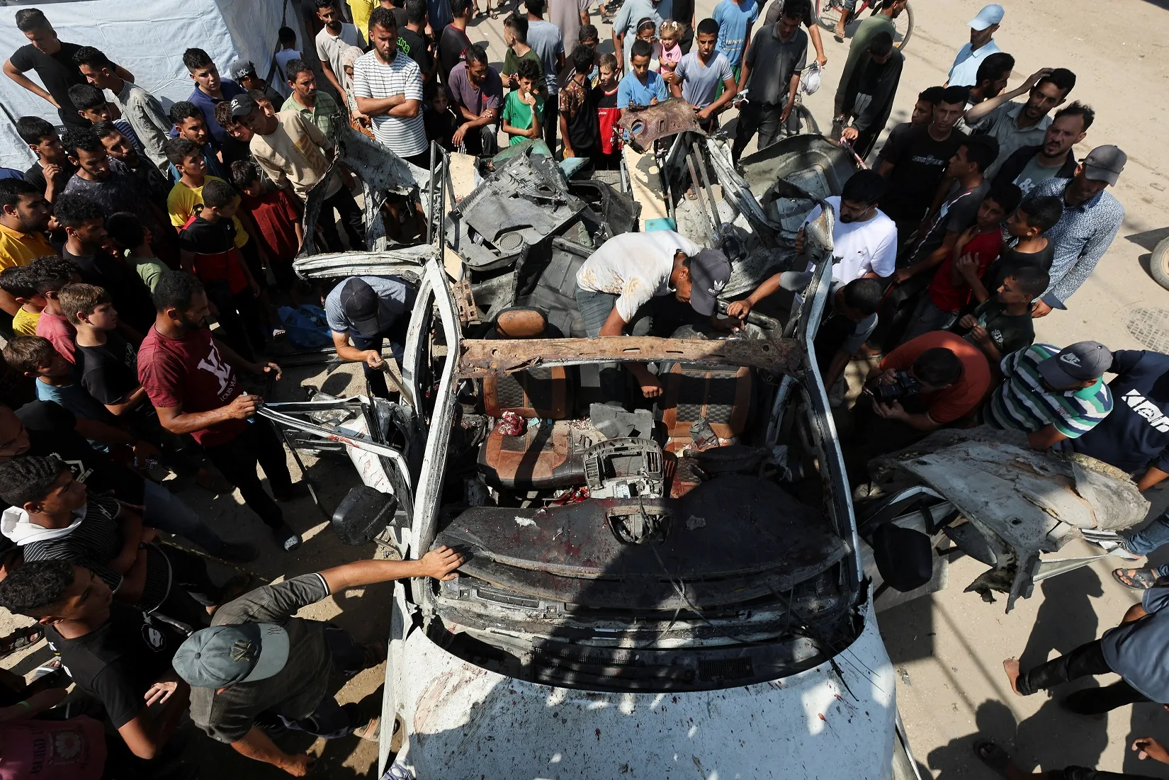 Ataques e bombas de Israel matam 19 pessoas em Gaza