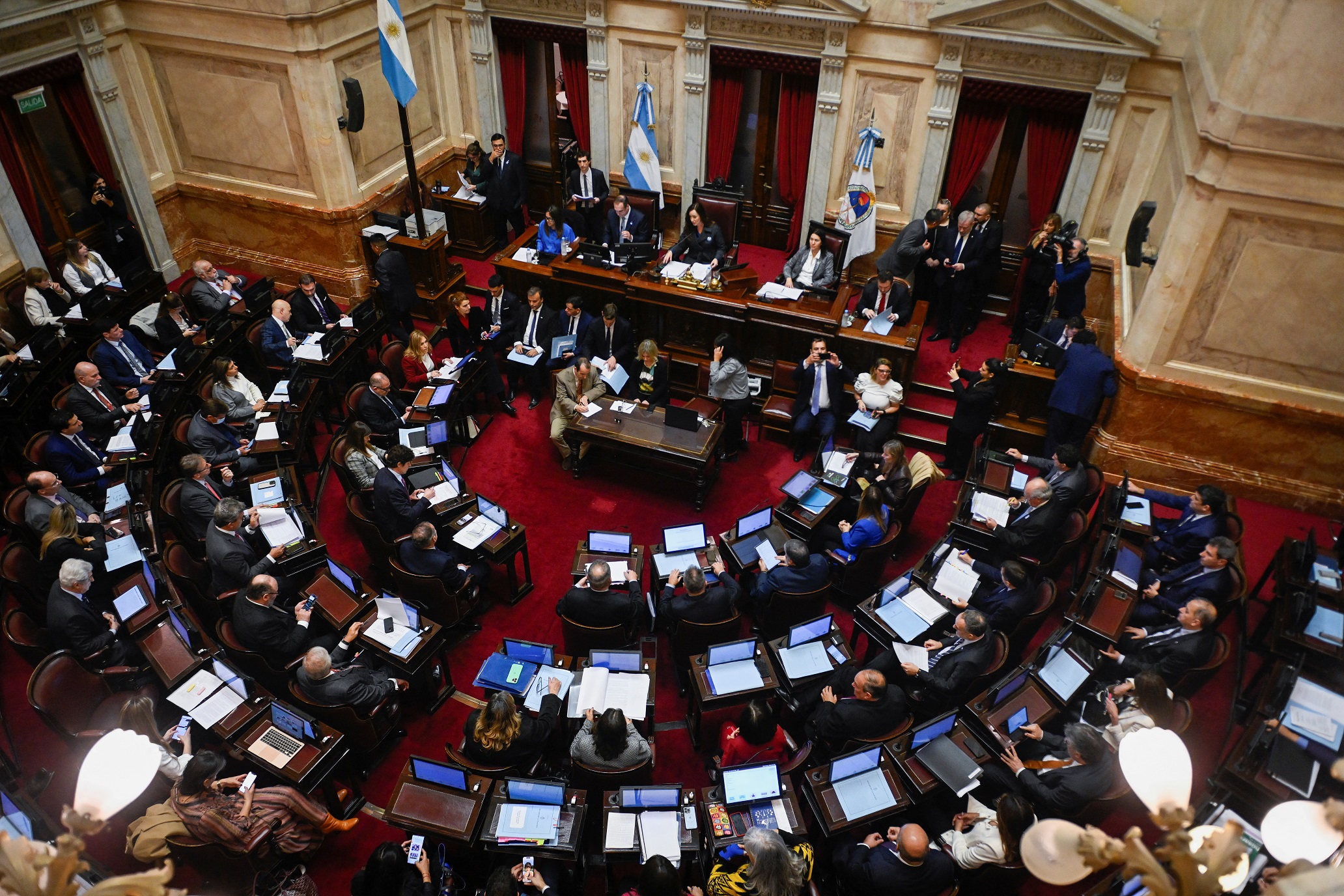 Senado argentino dá vitória “agridoce” a Milei com aprovação de reformas