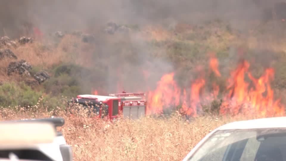 Ataques do Hezbollah a Israel causam incêndios na fronteira com o Líbano