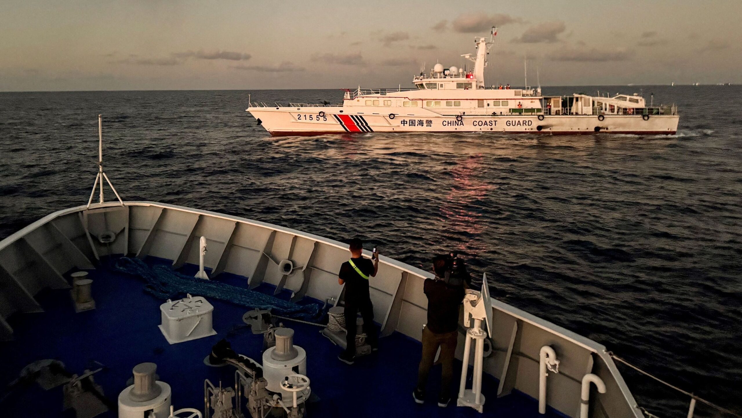 China e Filipinas trocam acusações sobre colisão de navios