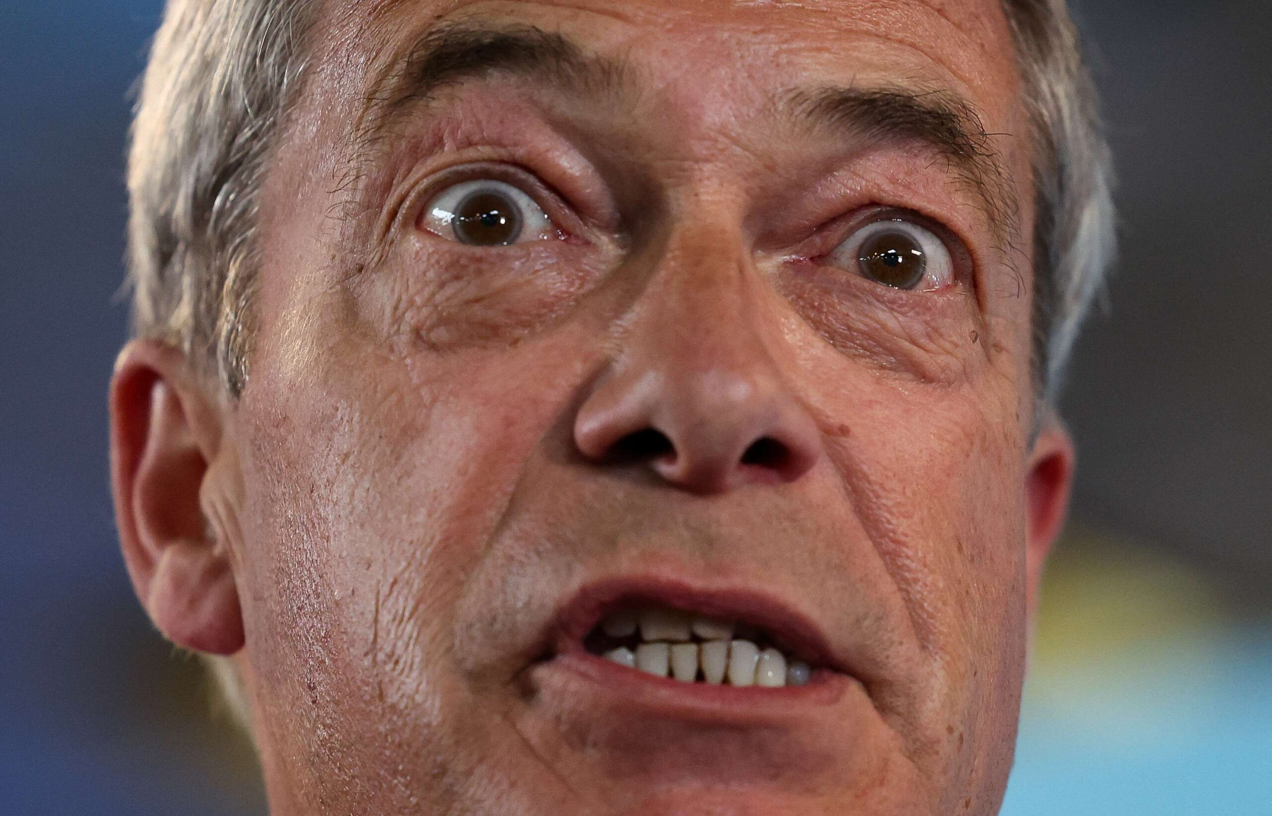 Direitista Farage promete fronteiras estreitas e menos impostos no Reino Unido