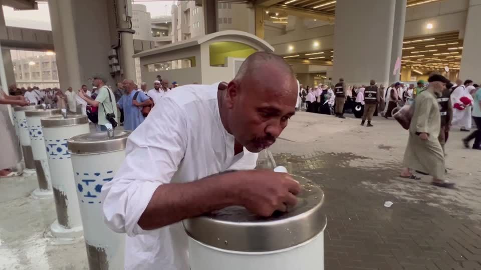 Em meio ao calor, mais de 560 pessoas morrem durante peregrinação na Arábia Saudita