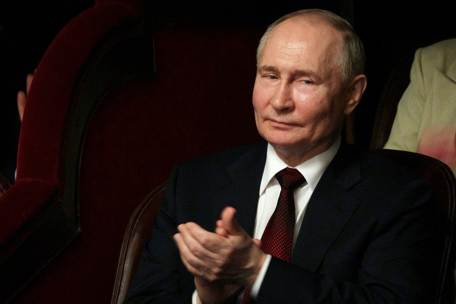 Putin diz que Rússia está avaliando mudar sua doutrina nuclear