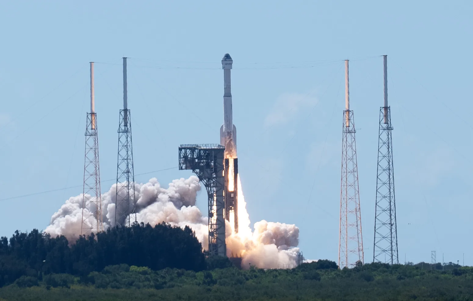 Boeing lança astronautas da Nasa pela primeira vez após anos de atrasos
