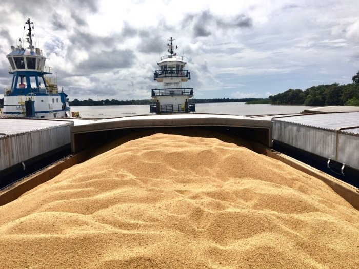 BNDES anuncia R$ 160 milhões para empresa de transporte hidroviário de grãos no Pará