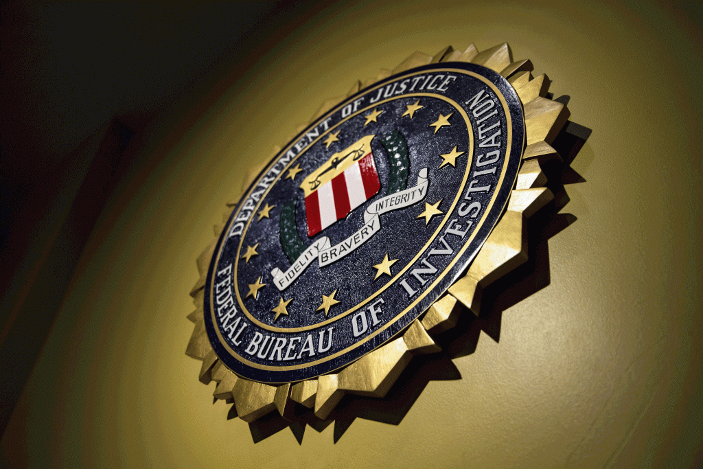 FBI alerta para golpe que oferece emprego de home office com a intenção de roubar criptomoedas