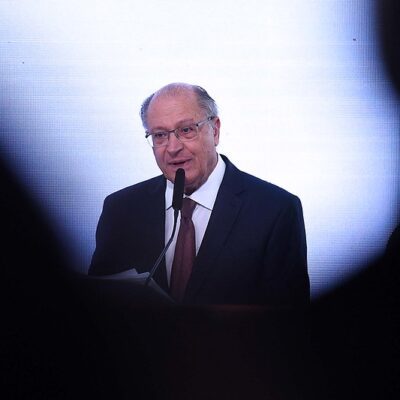 Devemos cortar despesas no curto, médio e longo prazo, diz Alckmin