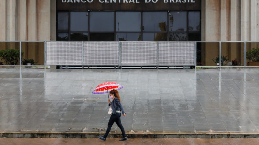 Banco Central ignora Lula e mantém taxa Selic a 10,5% ao ano