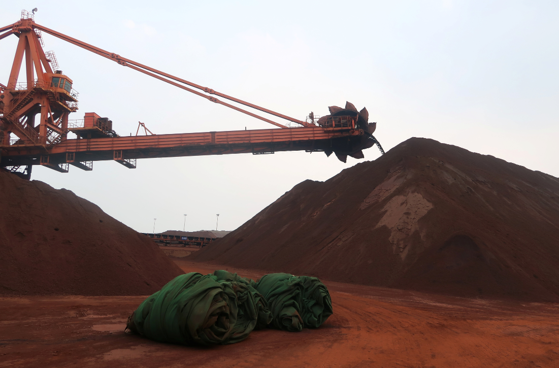 Minério de ferro cai à mínima desde abril em meio à demanda mais fraca da China
