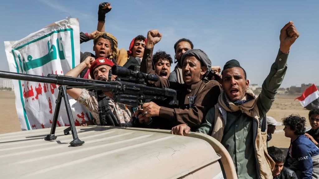 Ataque dos Houthis teria afundado segundo navio no Mar Vermelho, diz organização