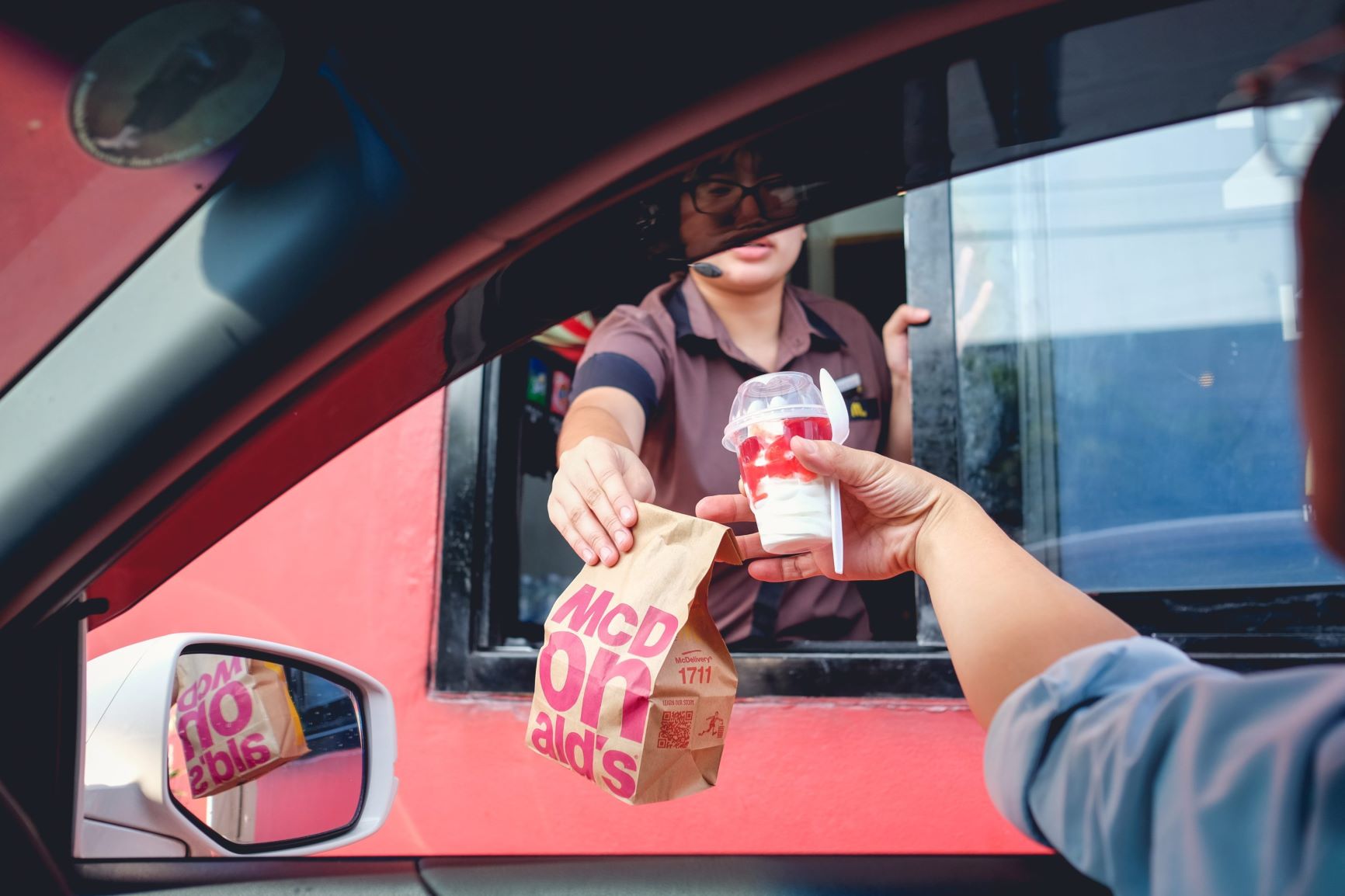 O que levou o McDonald’s a desistir de usar inteligência artificial em seu drive-thru