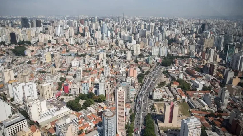 28% dos moradores de São Paulo dizem ser de direita, afirma Datafolha