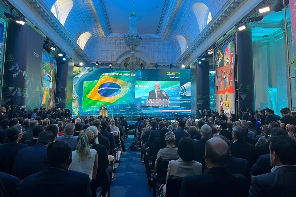 Brasil caminha para ser a sexta economia do mundo até fim do mandato, diz Lula
