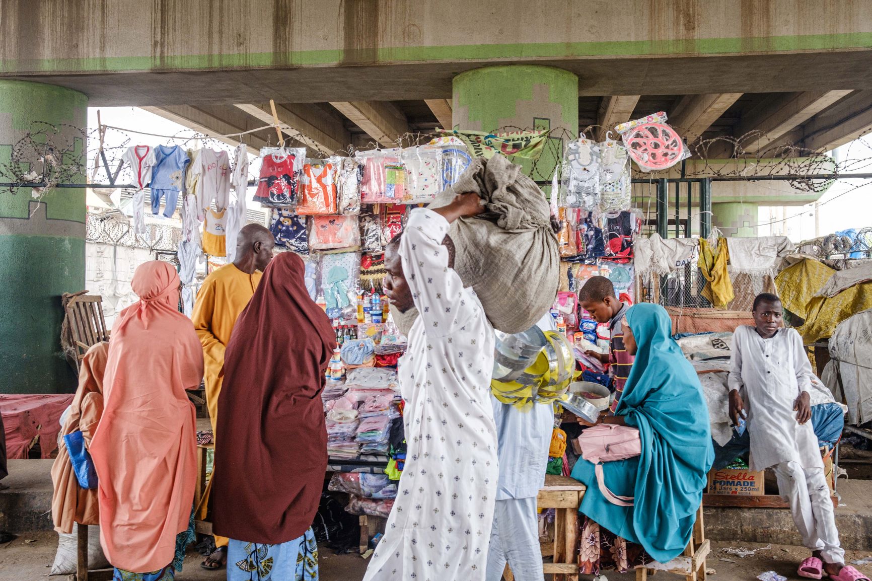 Nigéria enfrenta sua pior crise econômica em uma geração